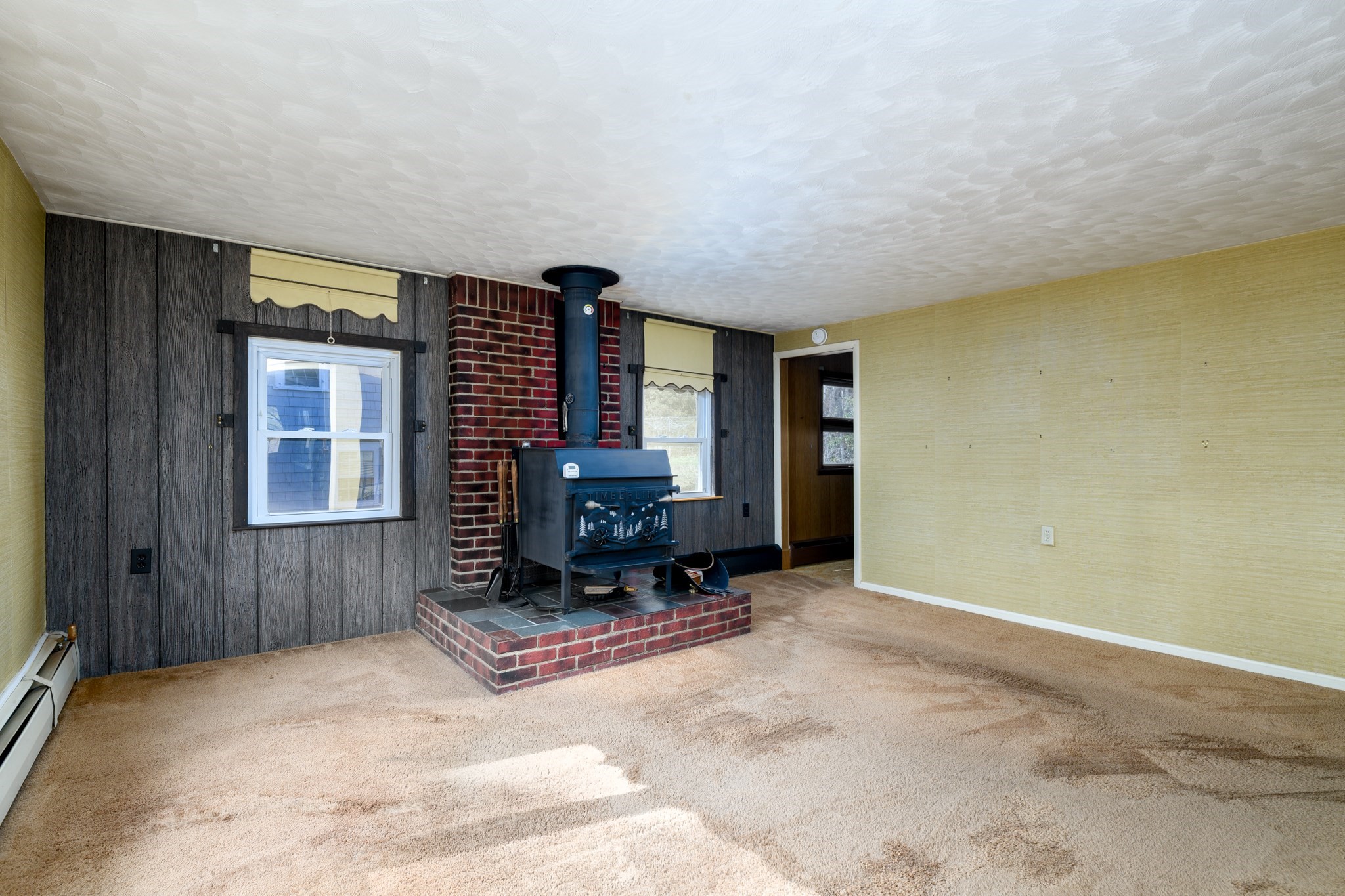 1138 Wachusett St Property Photo 7