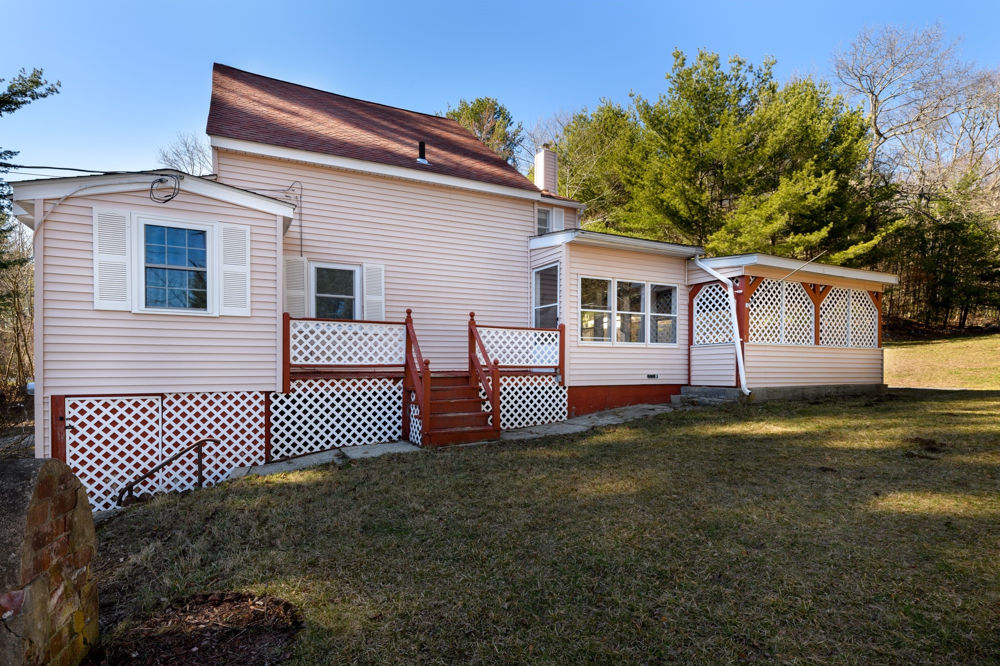 1138 Wachusett St Property Photo 19