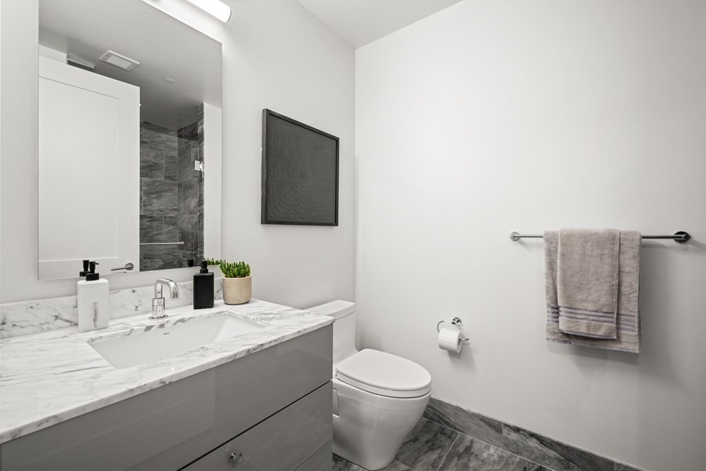240 Devonshire Street # 5103 Property Photo 16