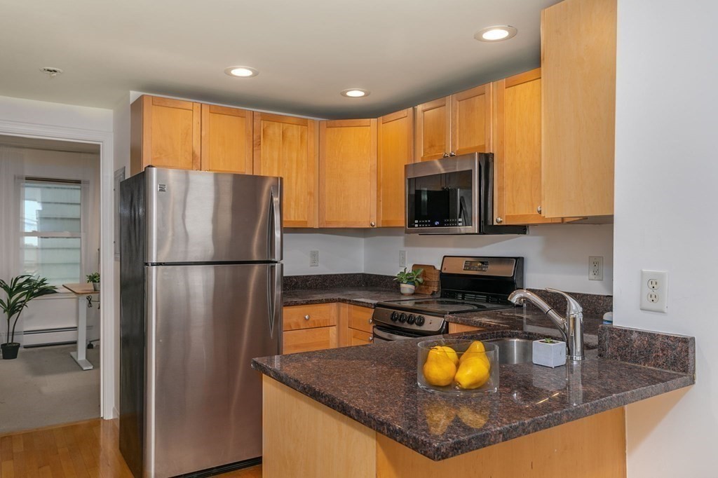 95 2nd Street # 3 Property Photo 4