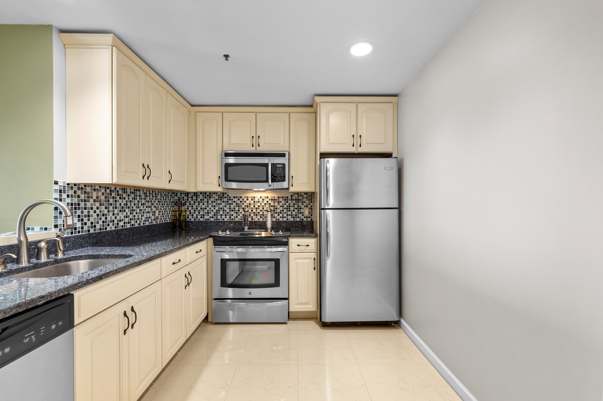 350 Revere Beach Blvd # 12n Property Photo 8