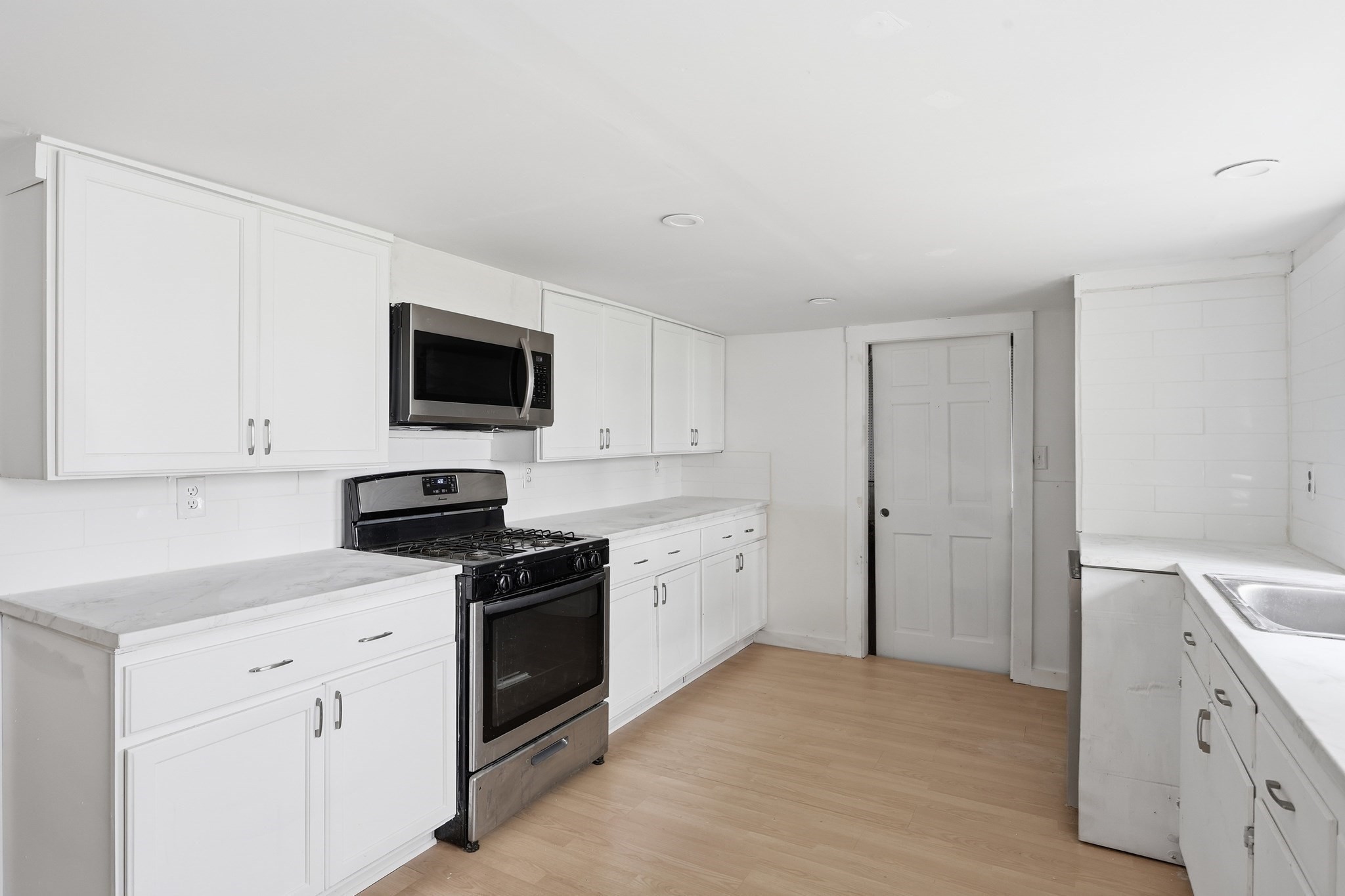 4 Townsend St Property Photo 2