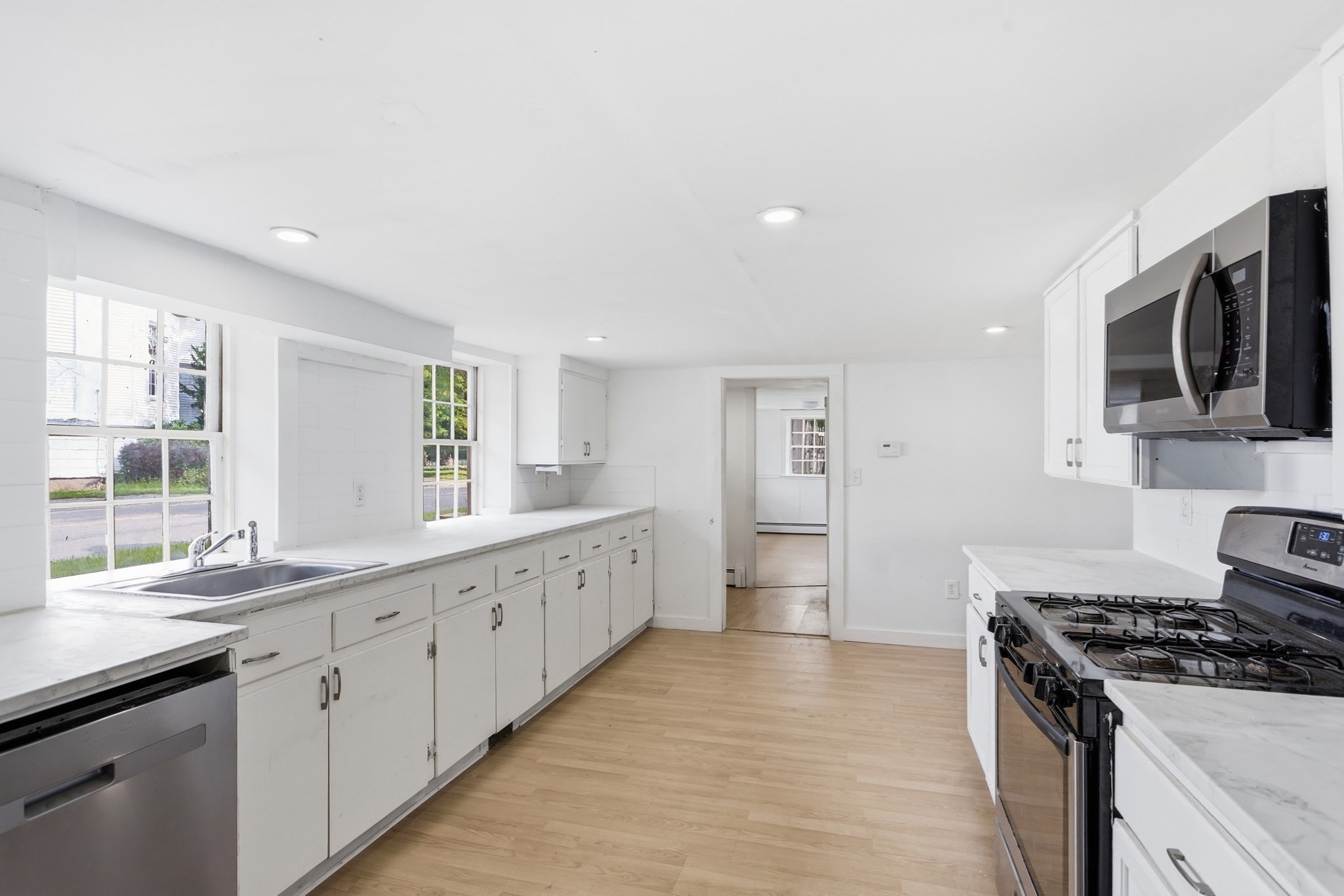 4 Townsend St Property Photo 5
