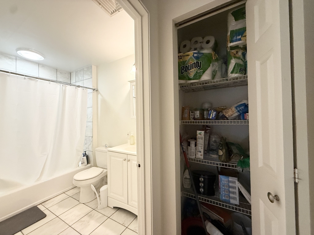 660 Cambridge St # 302 Property Photo 4