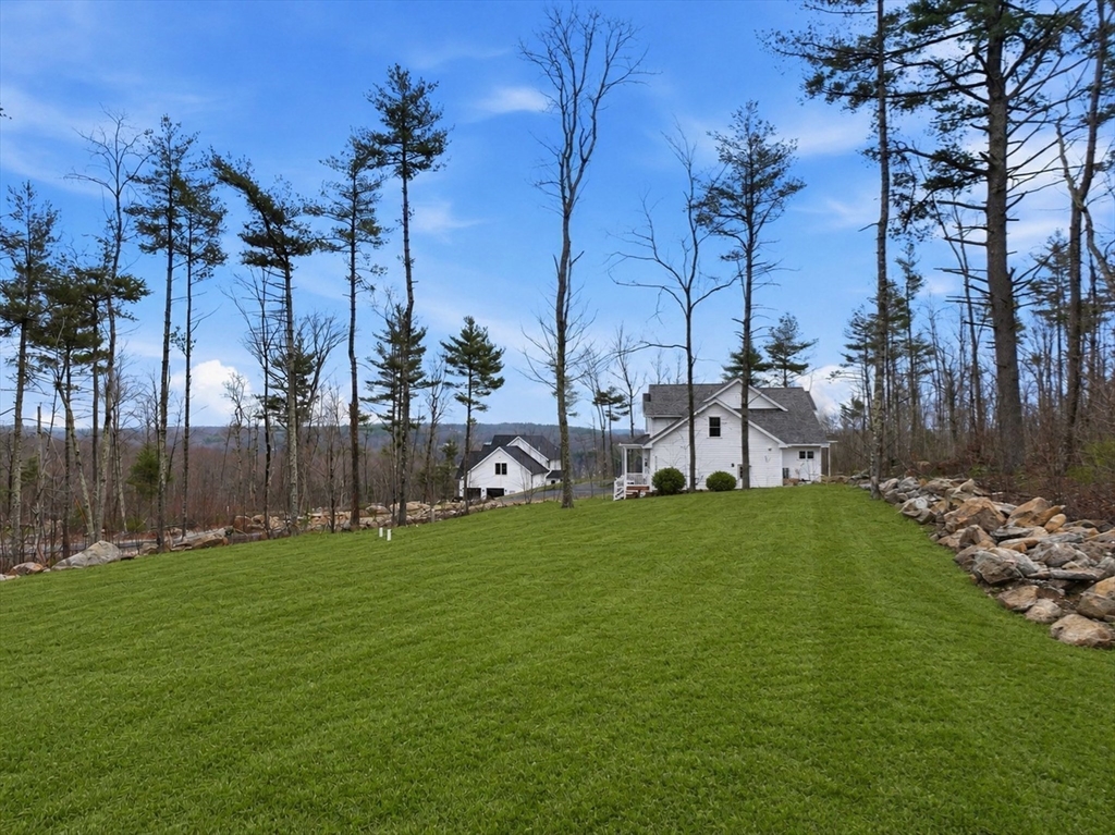 18 Lakeshore Drive Property Photo 4