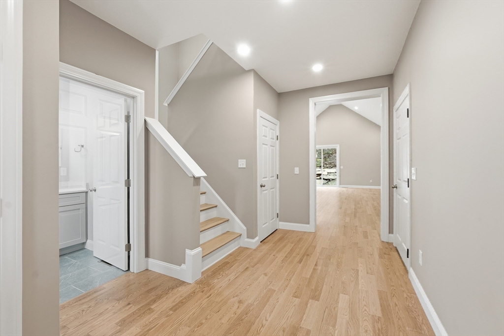 18 Lakeshore Drive Property Photo 7