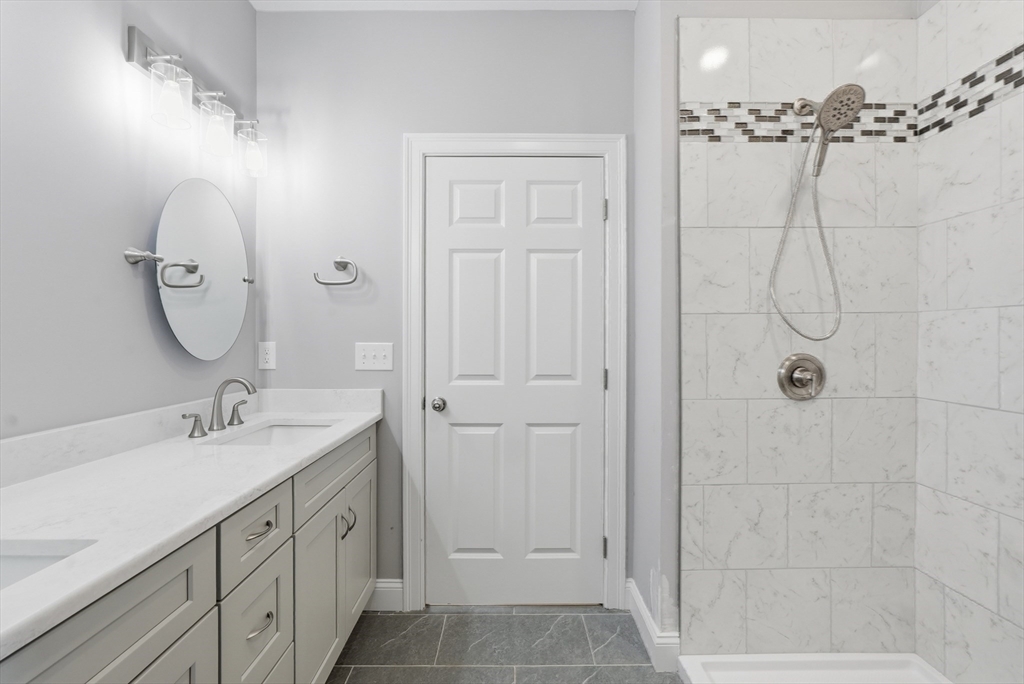 18 Lakeshore Drive Property Photo 28