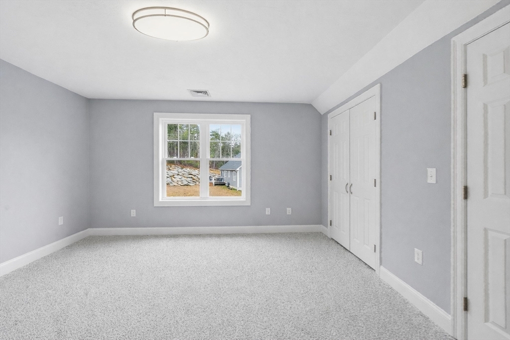 18 Lakeshore Drive Property Photo 39