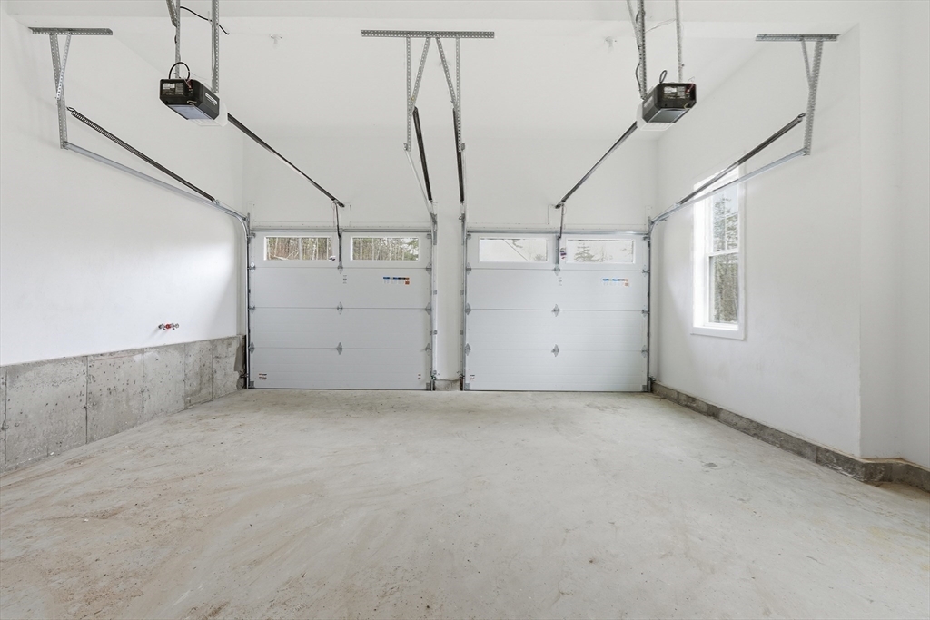 18 Lakeshore Drive Property Photo 41