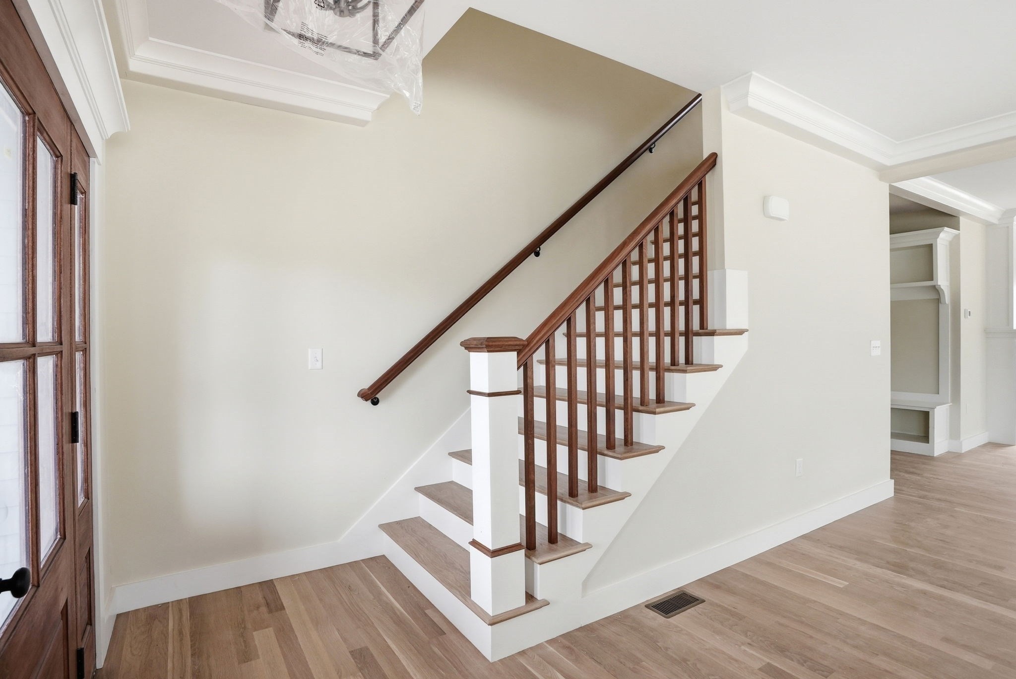 4 Fieldstone Farm Way Property Photo 3