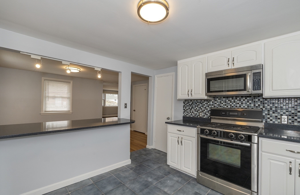 100 Fays Ave Property Photo 3