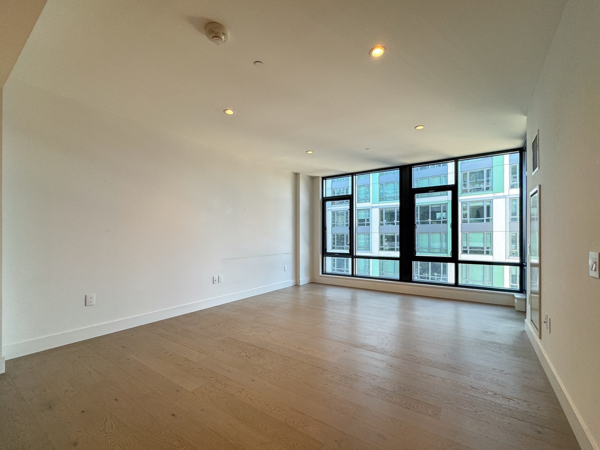 40 Traveler St # 507 Property Photo 6