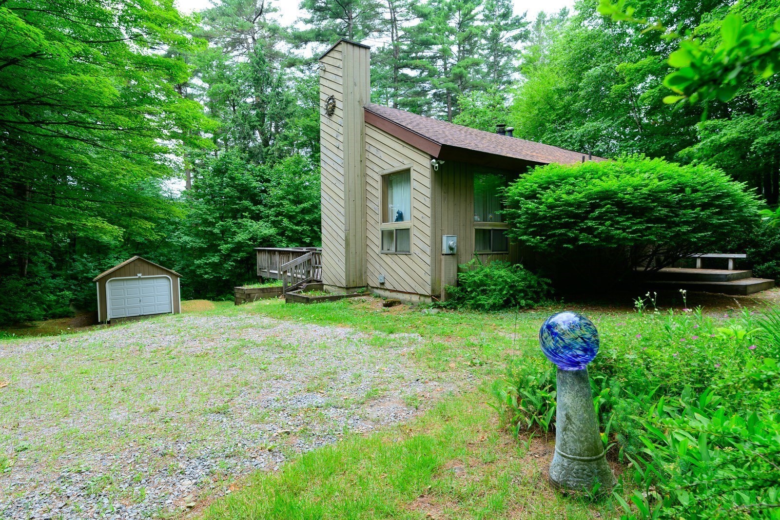 303 Lakeshore Property Photo 2