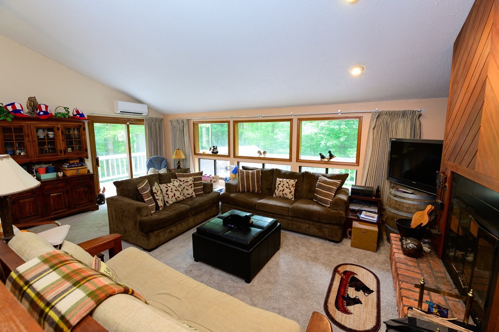 303 Lakeshore Property Photo 9