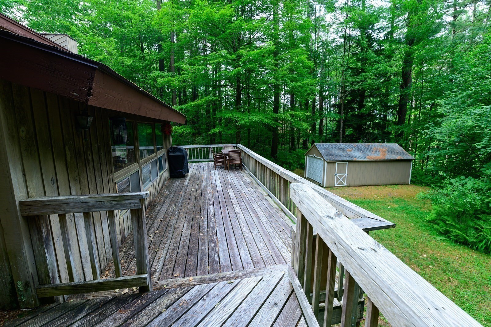 303 Lakeshore Property Photo 10