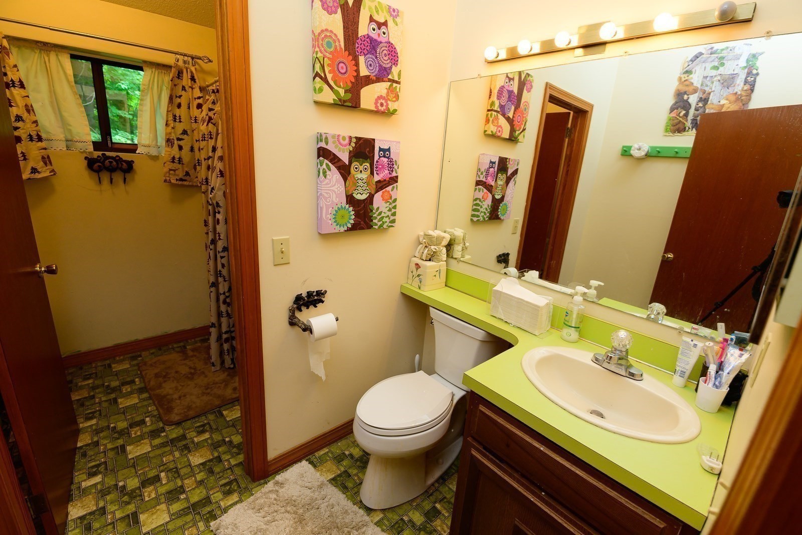 303 Lakeshore Property Photo 11