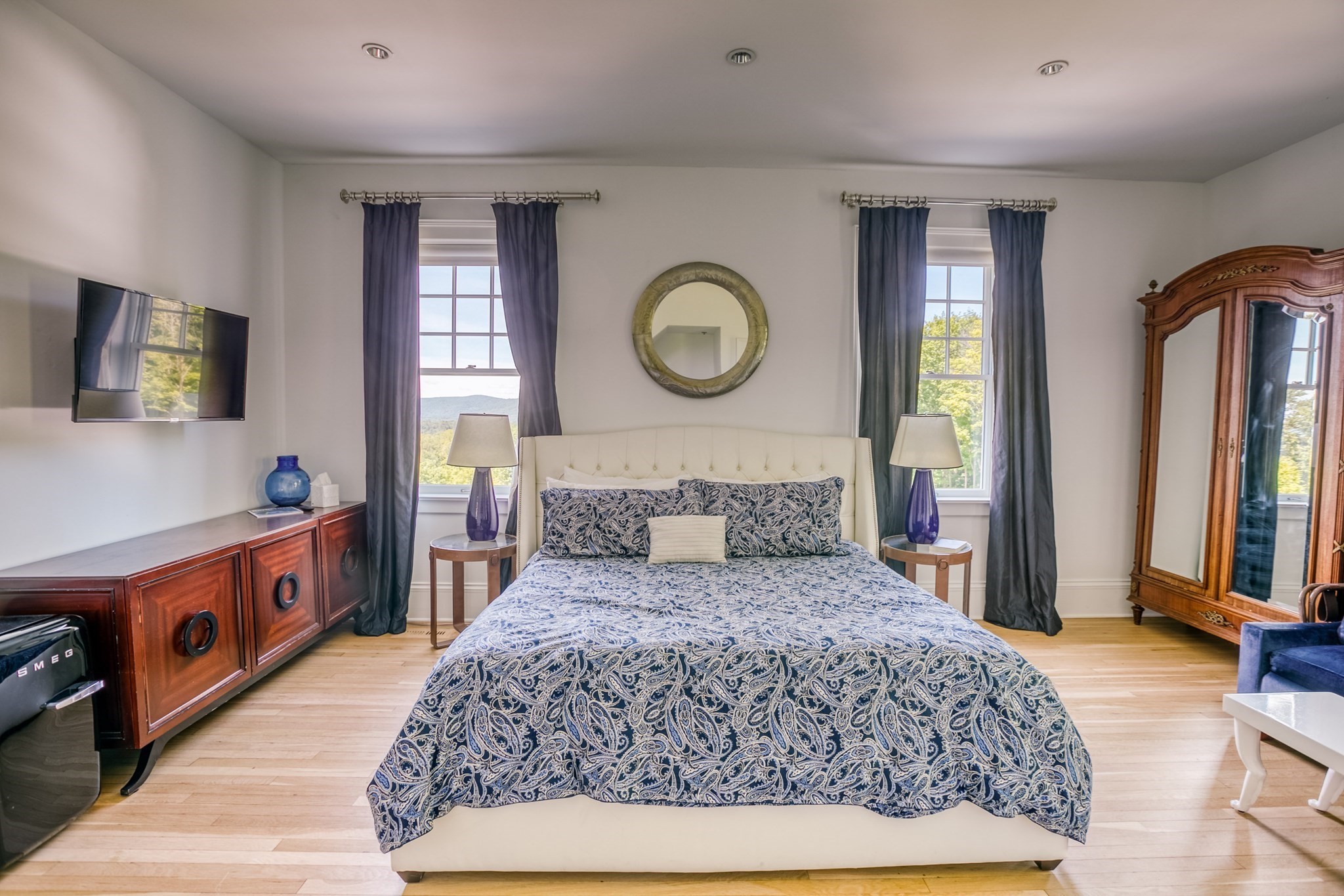 2 Kemble Property Photo 28
