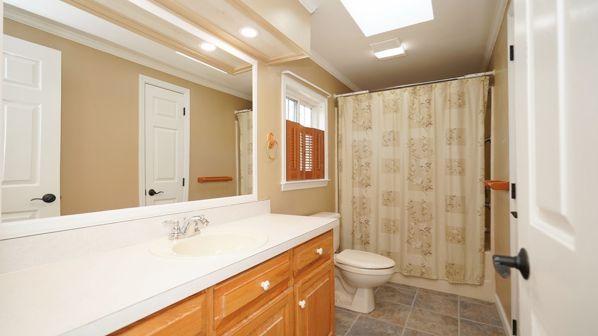 50 Highland St # 227 Property Photo 24