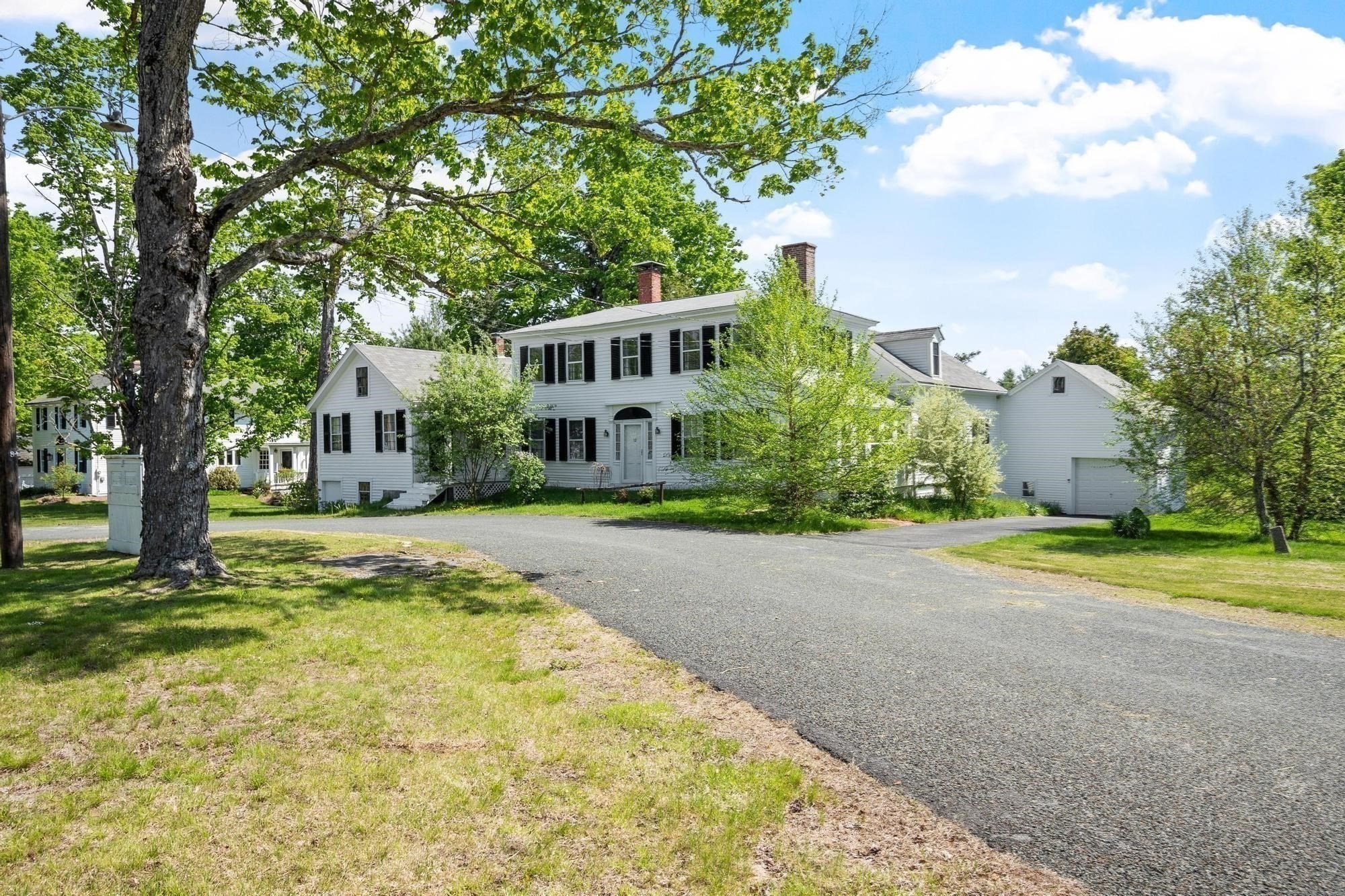 12 On The Common Property Photo 3