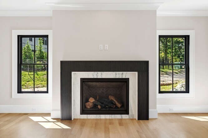 957 South Street Property Photo 11