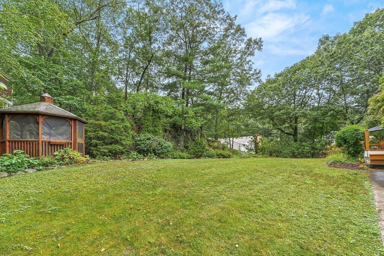 276 High Street Property Photo 40