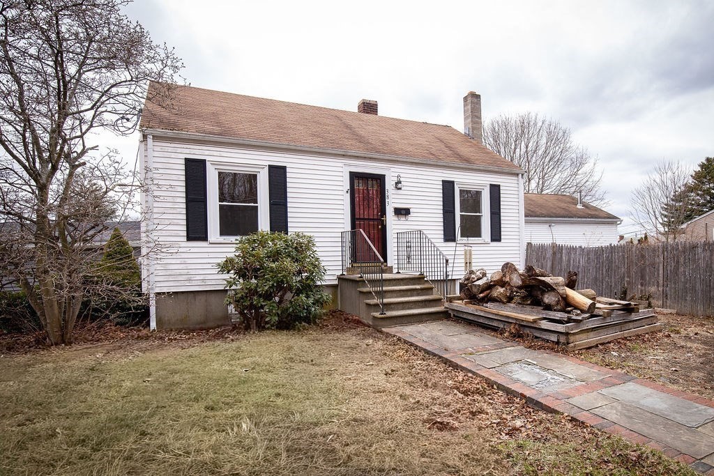 383 Summer Street Property Photo 2