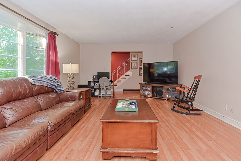 38 Druid Hill Ave E Property Photo 29