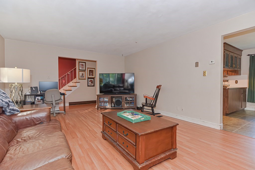 38 Druid Hill Ave E Property Photo 30