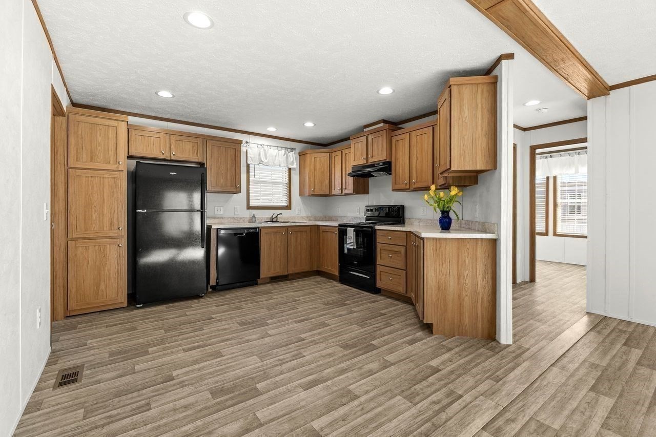 200 North St # B Property Photo 3
