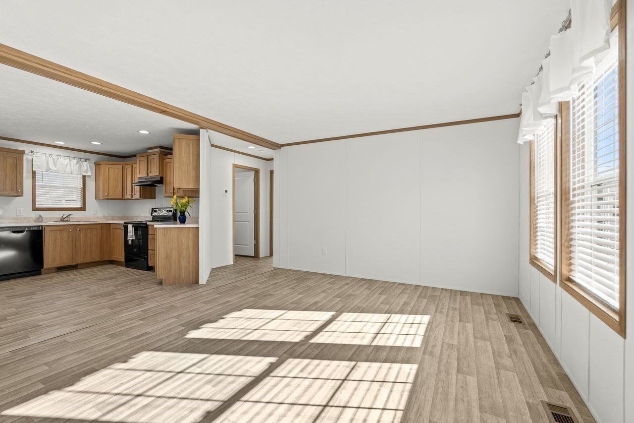 200 North St # B Property Photo 15