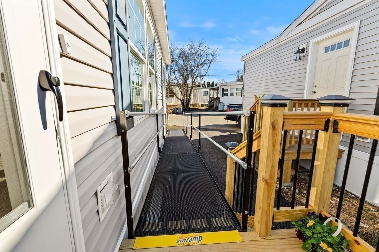 200 North St # B Property Photo 27