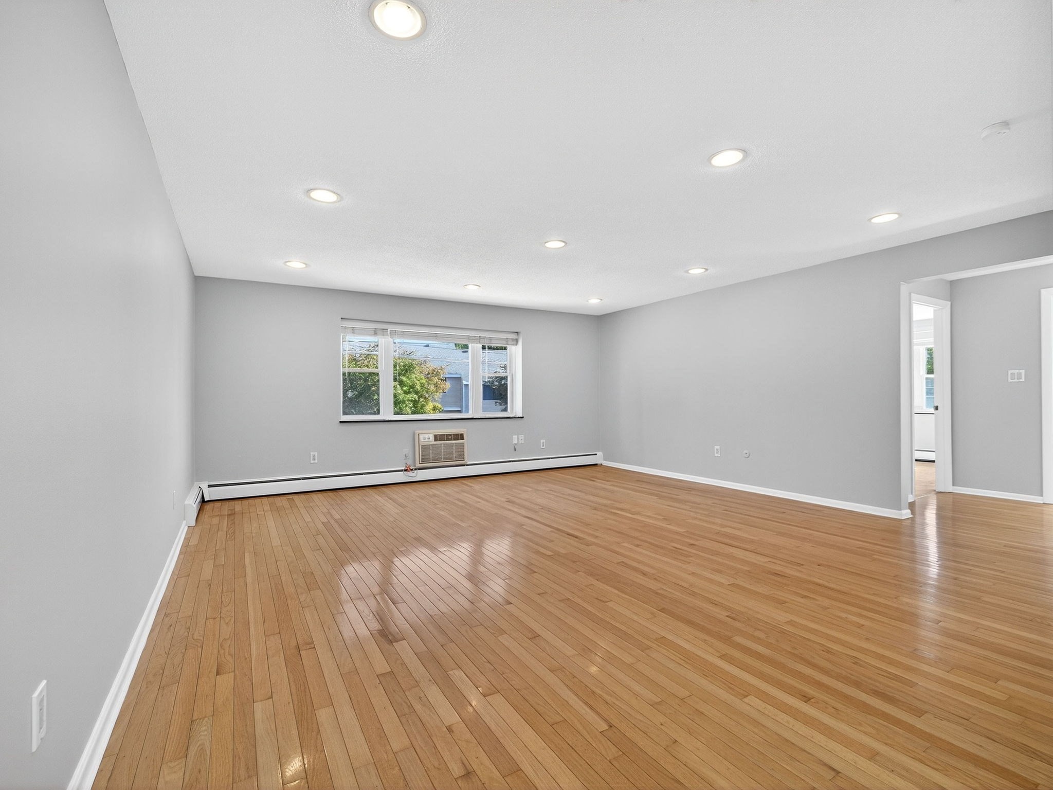 2323 Washington St # 6 Property Photo 7