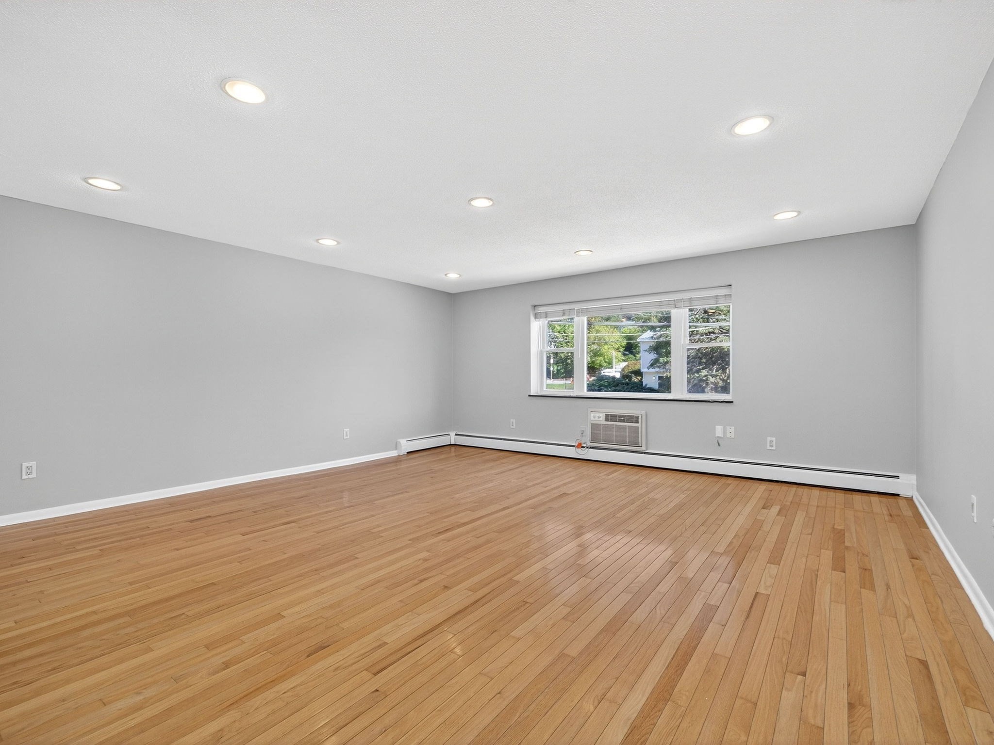 2323 Washington St # 6 Property Photo 8