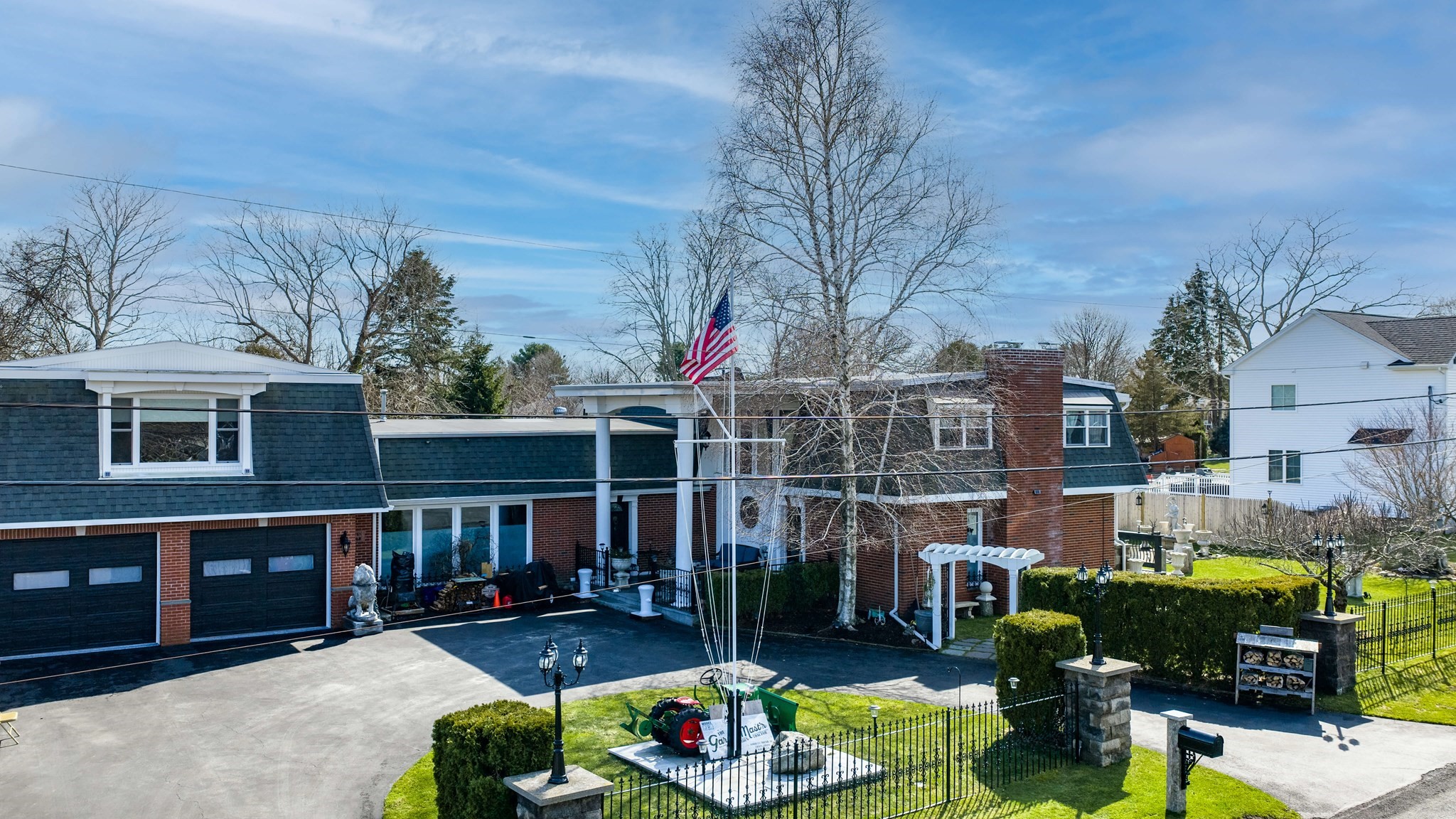 6 Middlefield Pl Property Photo 2