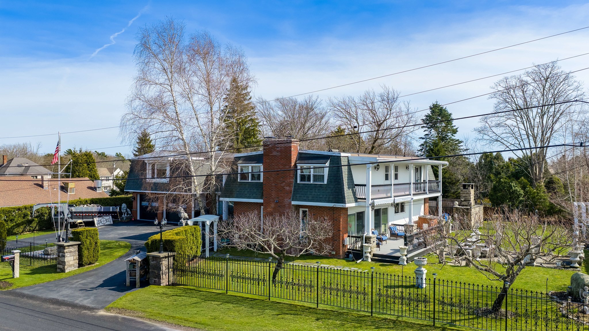 6 Middlefield Pl Property Photo 3