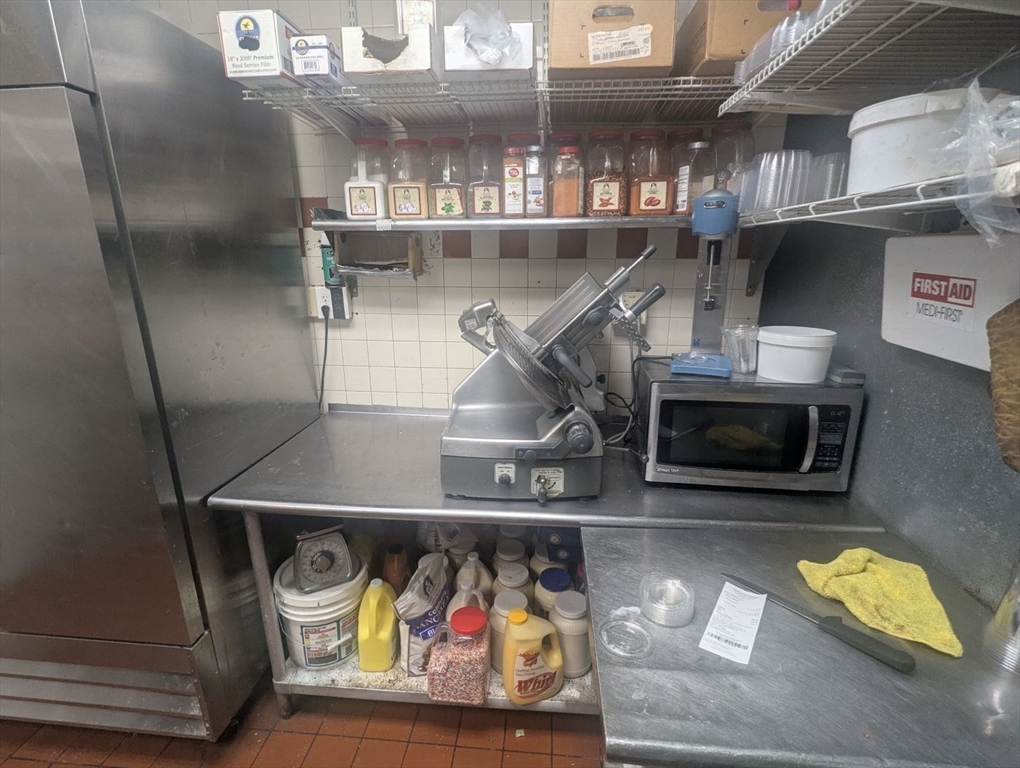 2 Confidential Property Photo 8