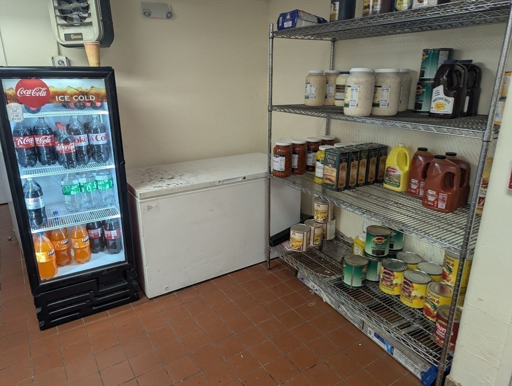 2 Confidential Property Photo 12