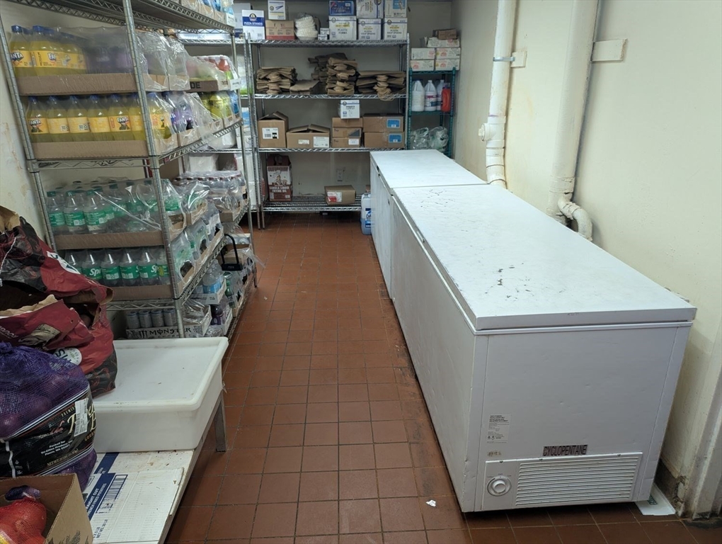 2 Confidential Property Photo 13
