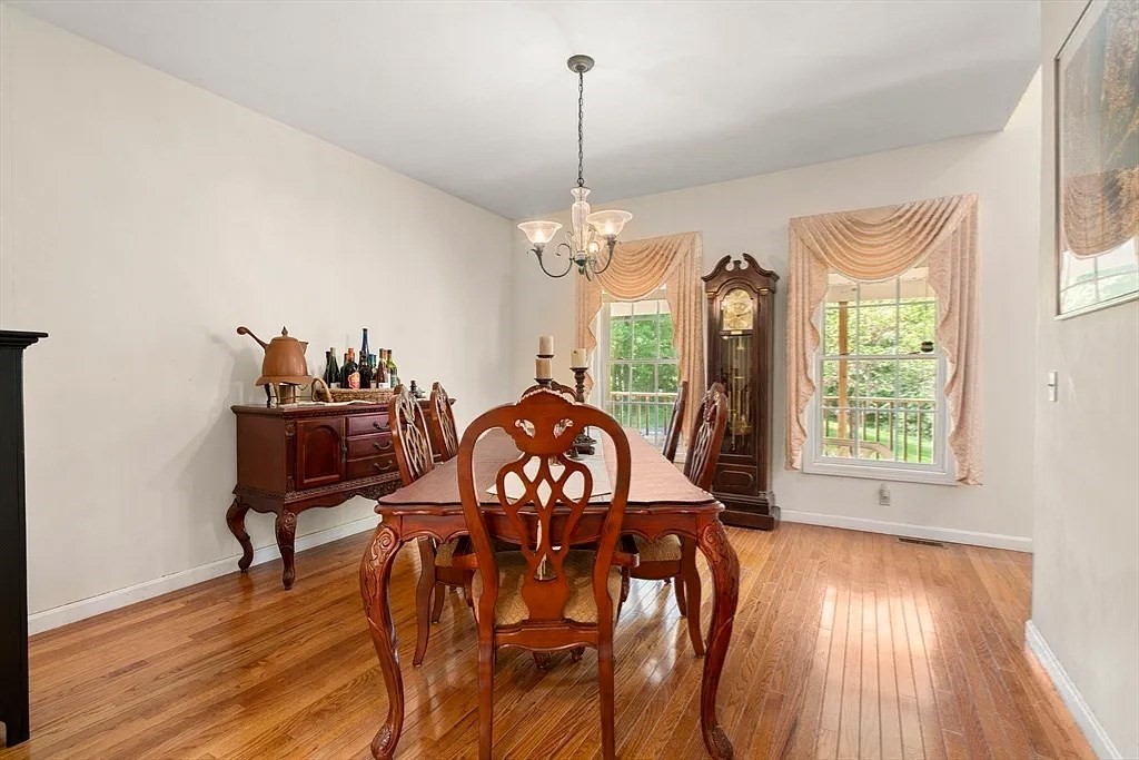 31 Swing Drive Property Photo 7