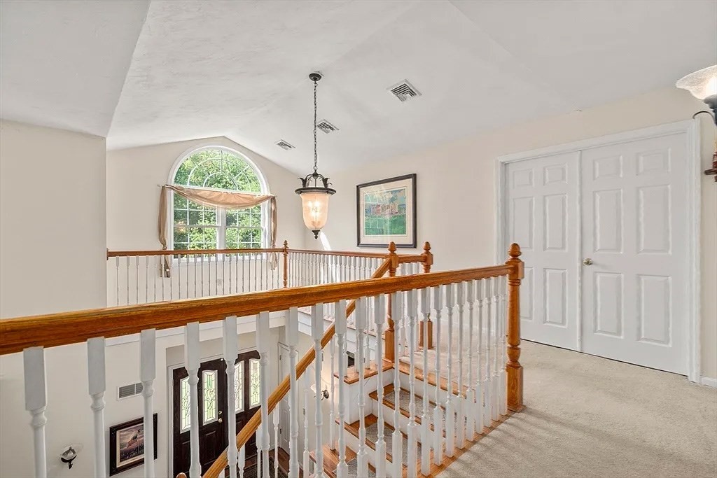 31 Swing Drive Property Photo 12