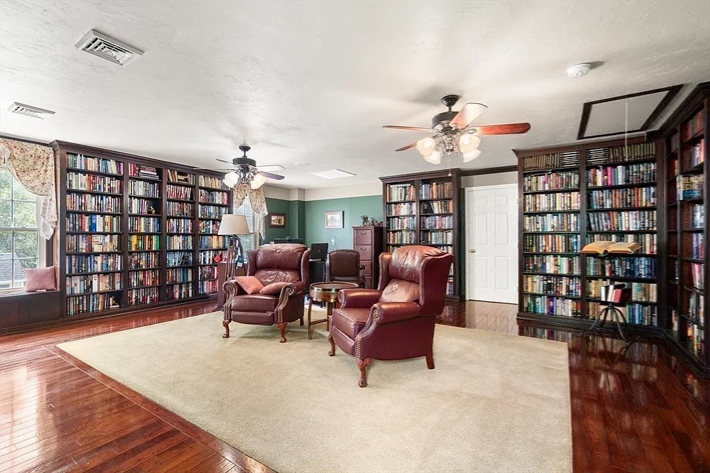 31 Swing Drive Property Photo 20