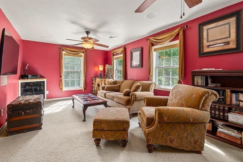 31 Swing Drive Property Photo 21