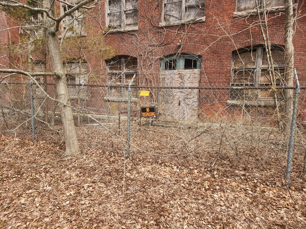 0 Pleasant St Property Photo 4