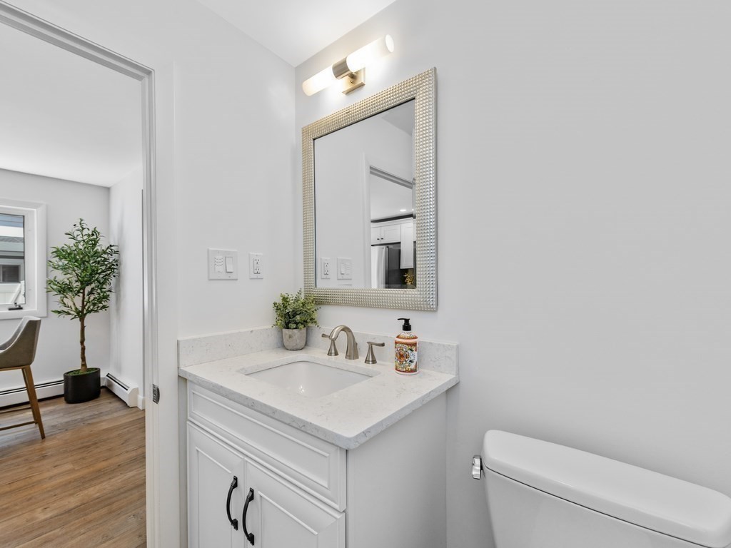 18r Polk Street Property Photo 10