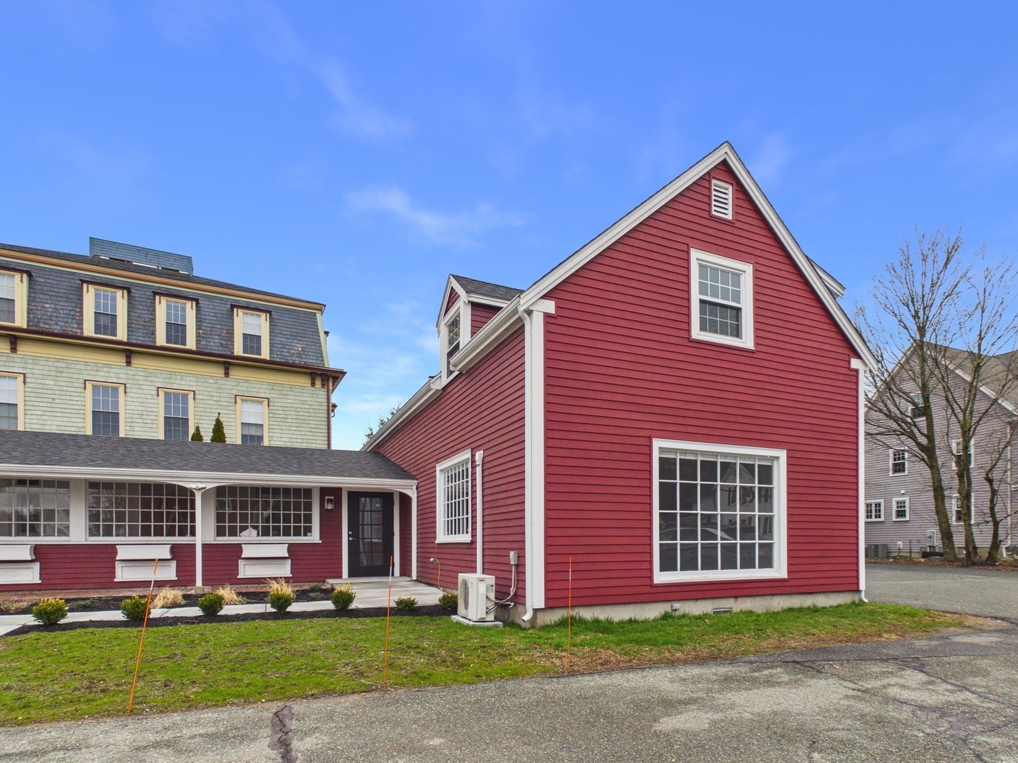 680 High Street # B Property Photo 1
