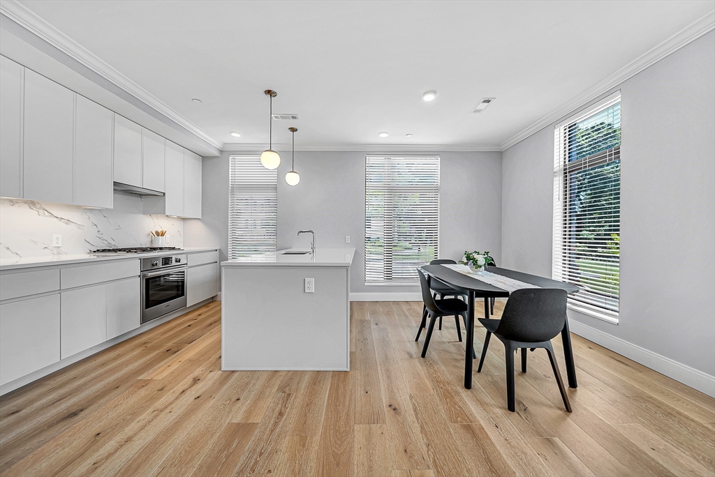 191 Washington St # 318 Property Photo 1