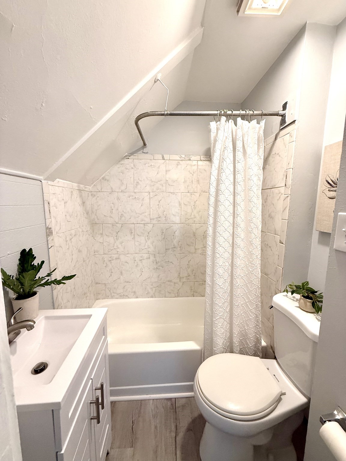 60 Calmar Street # 3 Property Photo 3