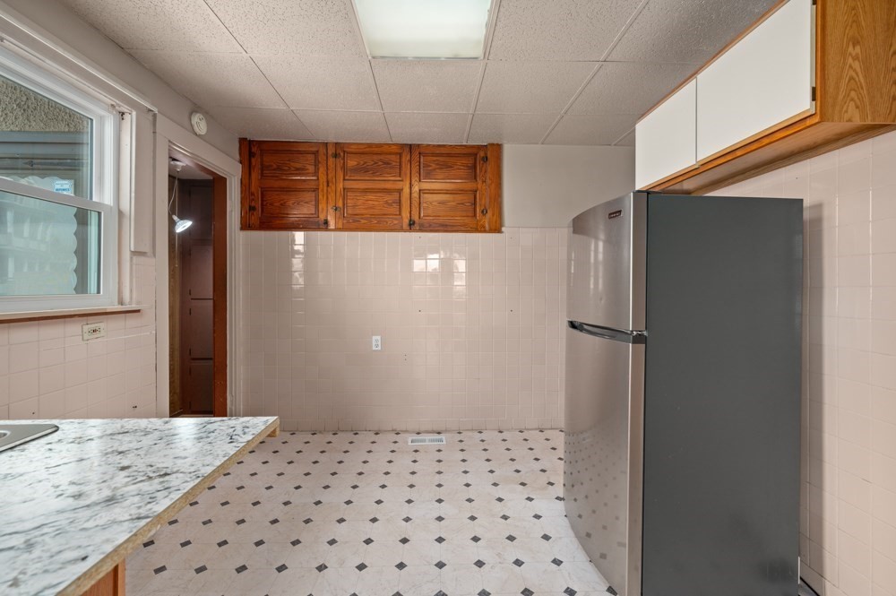 542 Riverside Ave Property Photo 8