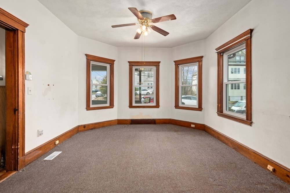 542 Riverside Ave Property Photo 10