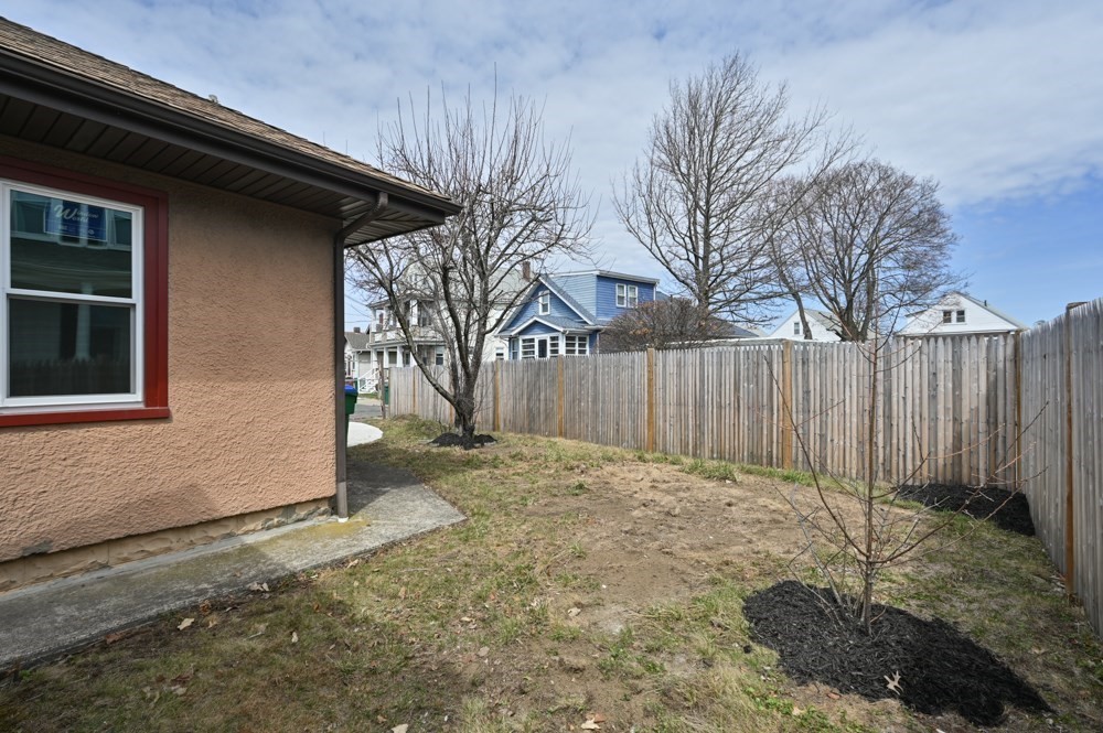 542 Riverside Ave Property Photo 31